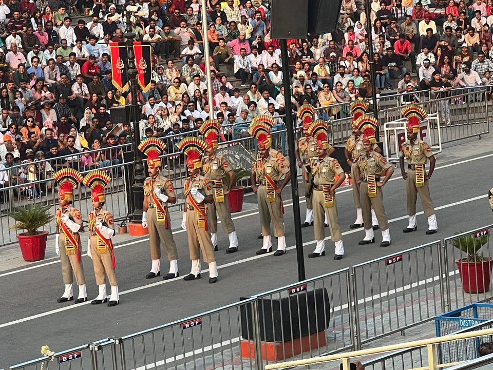 Indien - Amritsar - Grenzparade der Grenzschliessung