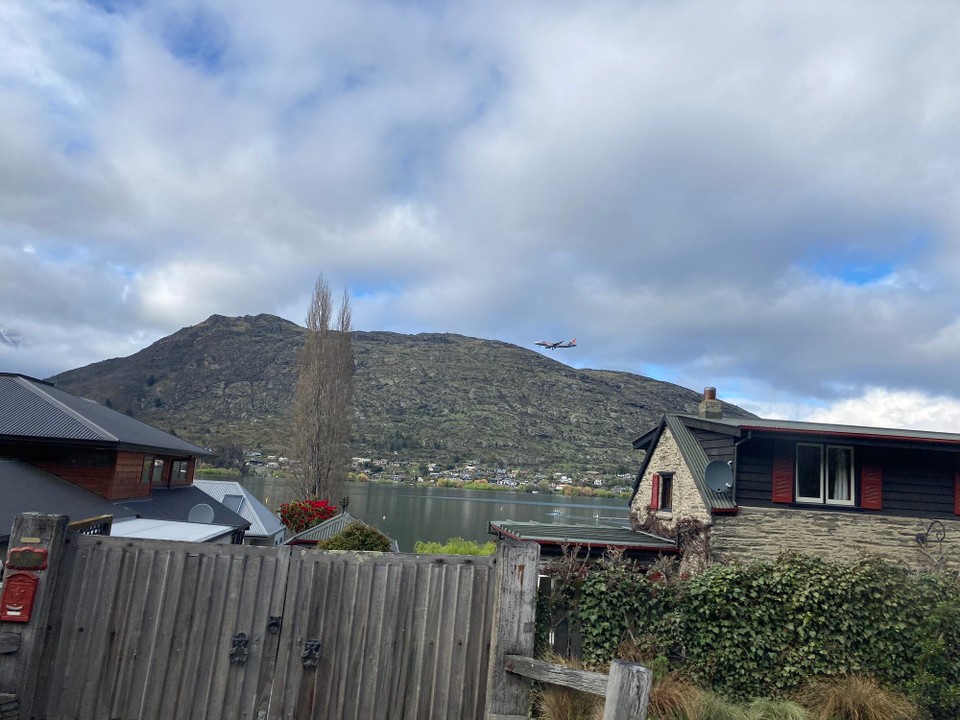 Neuseeland - Queenstown - Flugzeuge zum greifen nah 😅