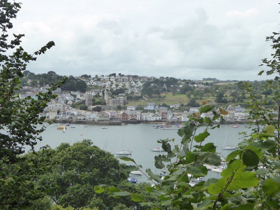 United Kingdom - Fowey - In 1602 Carew described Hall Walk as a place of diversified pleasings. Not so much for a poor fisherman who was shot and killed here in 1644. King Charles had been standing there just a short while before and narrowly escaped death. 