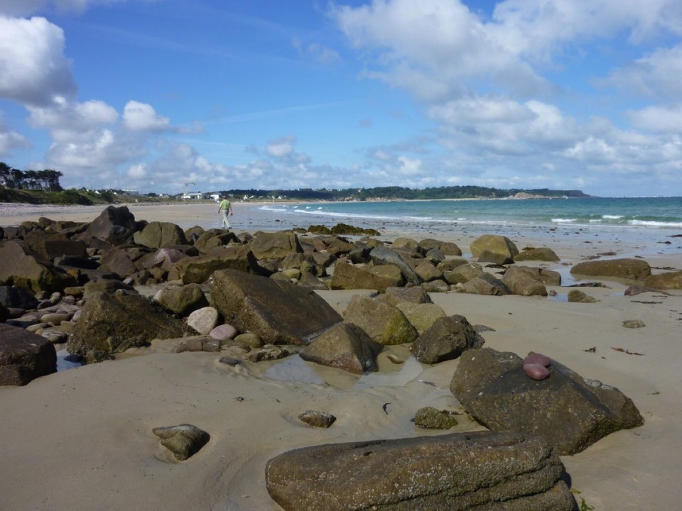 Frankreich - St. Malo, Cap Fréhel - Steine am Strand Sables d'Or