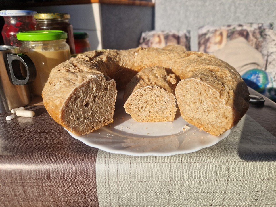 Griechenland - Galatas - Brotanschnitt