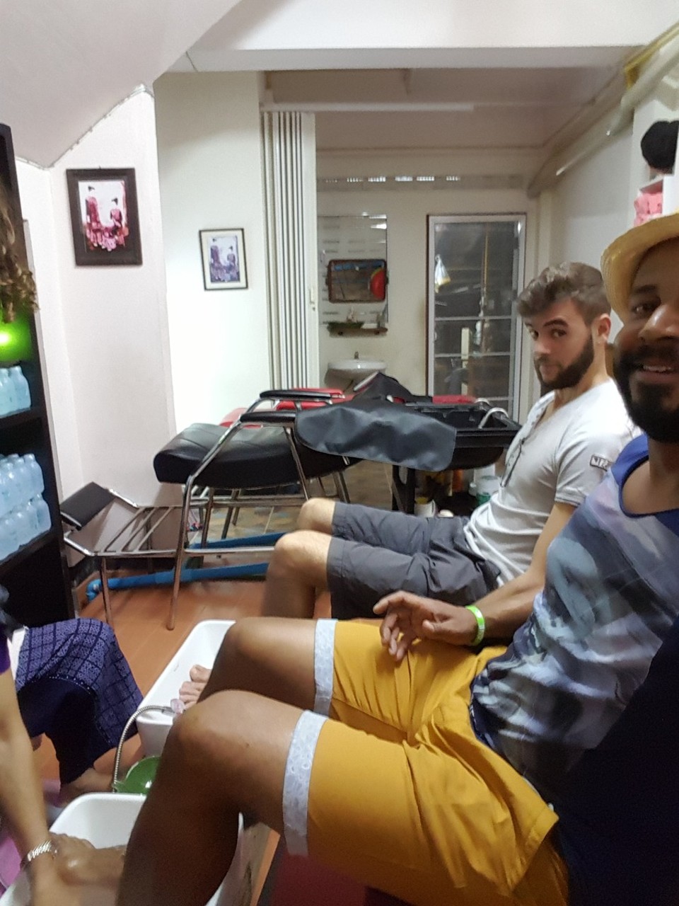 Thailand - Chiang Mai - Simultaneously foot massagy 