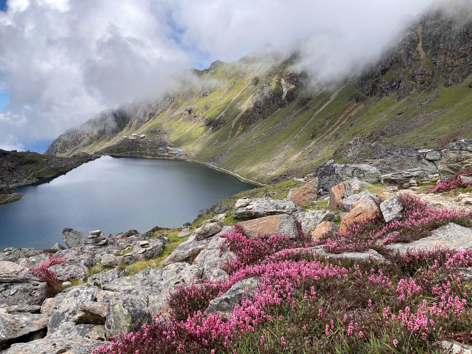 Nepal -  - Gosainkunda Lake