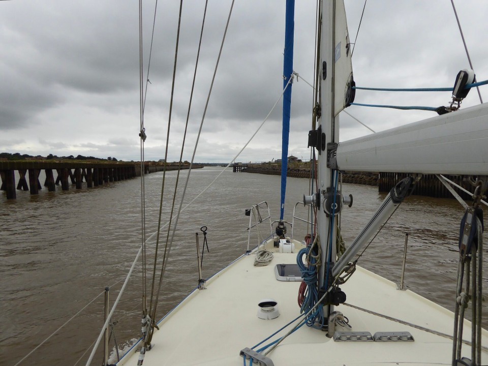 United Kingdom - Southwold - …as we motored in the narrow entrance to the harbour, our speed increased by 3-4 knots because of the incoming tide.