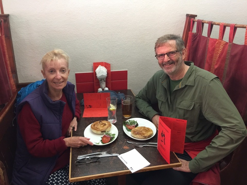  - United Kingdom, Reading - Sweeney & Todd. Ron had Rump Steak & Stilton pie. Susie had Venison & Boar pie. 