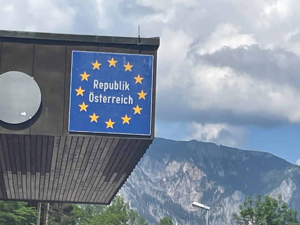 Italien - Chiusaforte - Willkommen in Österreich