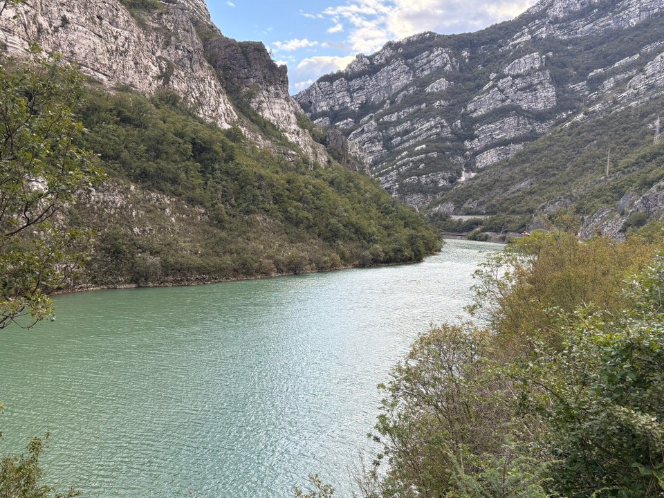 Bosnien und Herzegowina - Konjic - Vorbei am Neretva Fluss…
