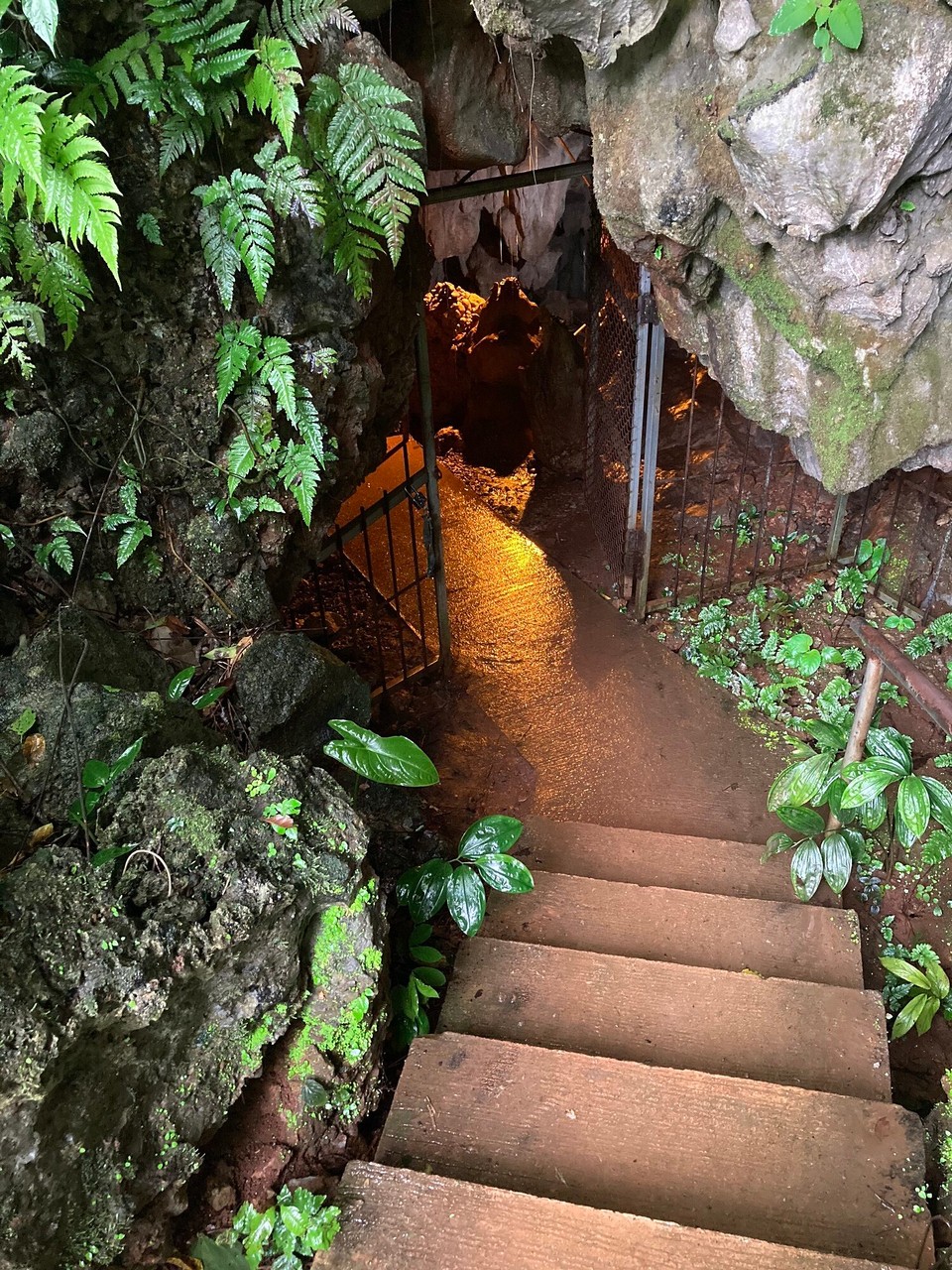 Laos - Vangvieng - Angel Cave