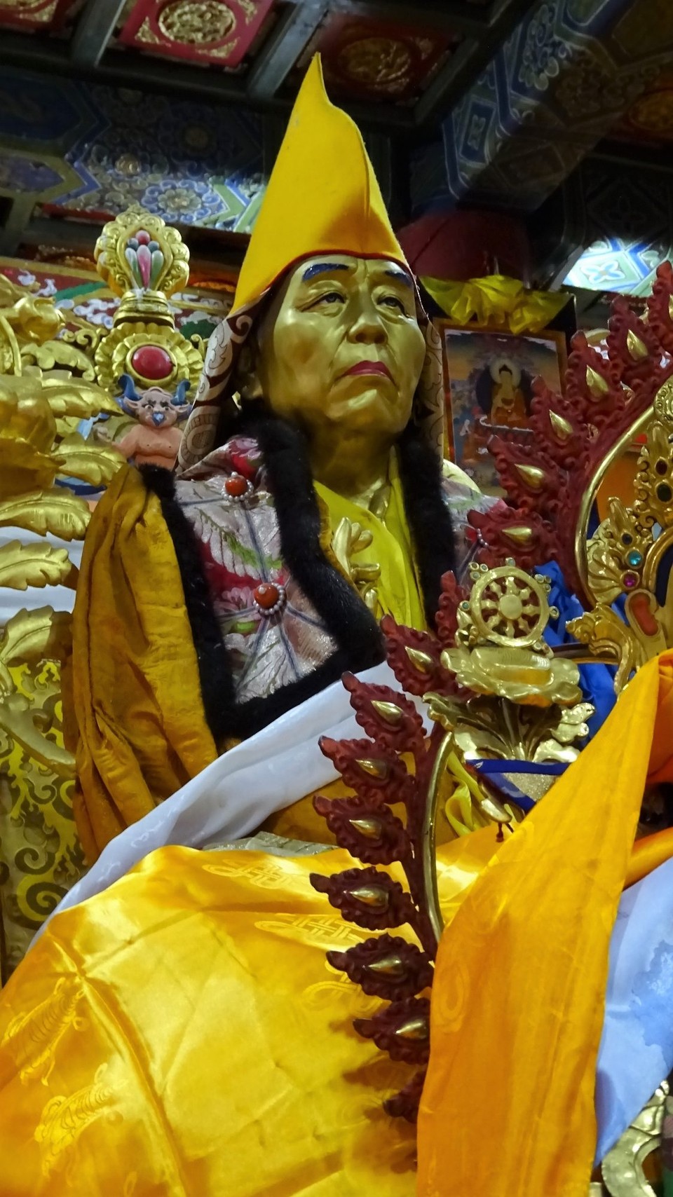 Mongolia - Erdenet - Strangely lifelike statue - Amarbayasgalant Monastery