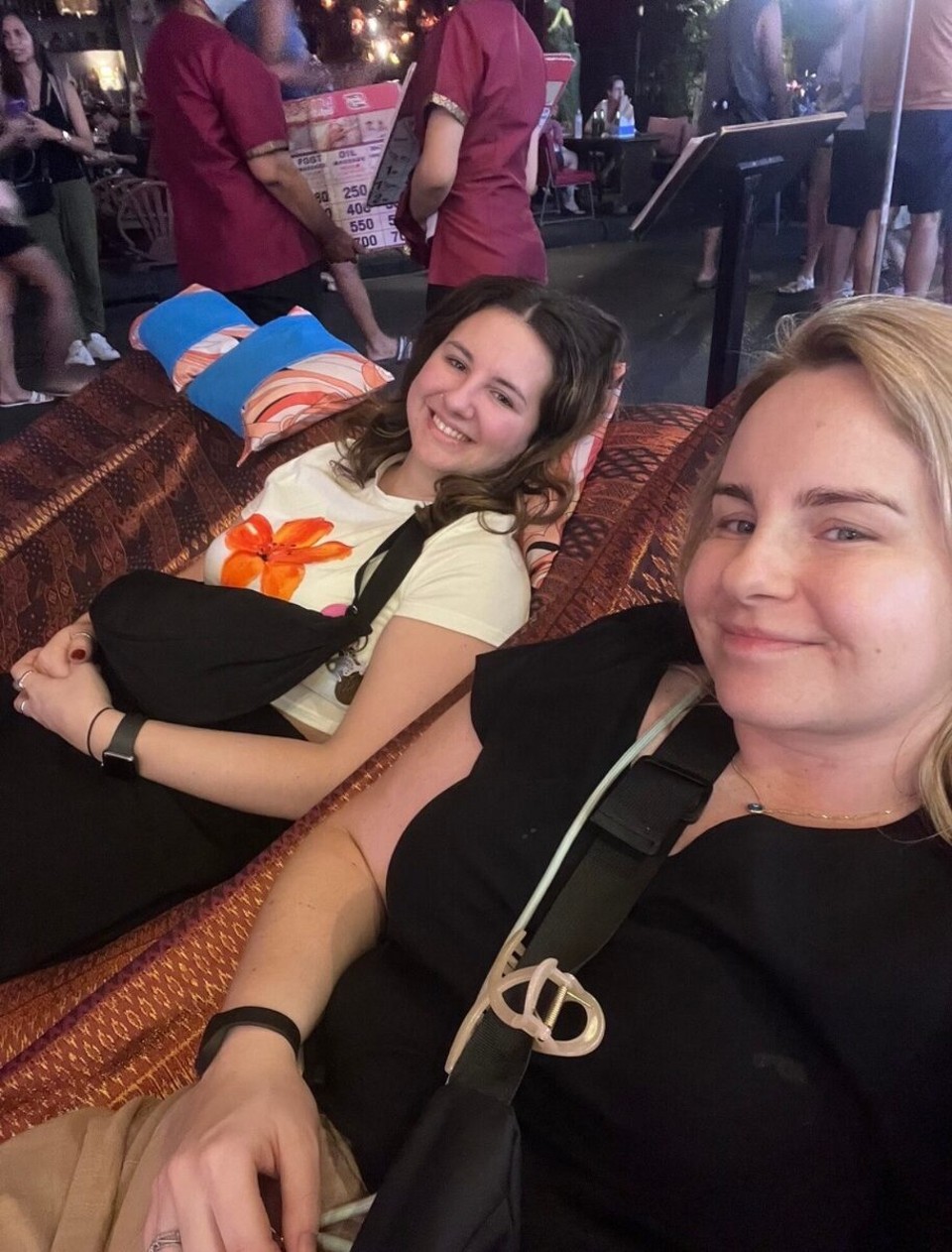 Thailand - Bangkok - Ended the day with a foot massage back in Khao San. Needed after a long day of walking. The lady was not impressed with my blisters and told me to be careful😂