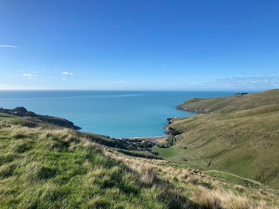 Neuseeland - Christchurch - Das letzte Stück ist leider nicht fürs Fahrrad erlaubt, also fahr ich die Straße entlang ins nächste Tal und Monty holt mich da mit dem Auto ab 😬