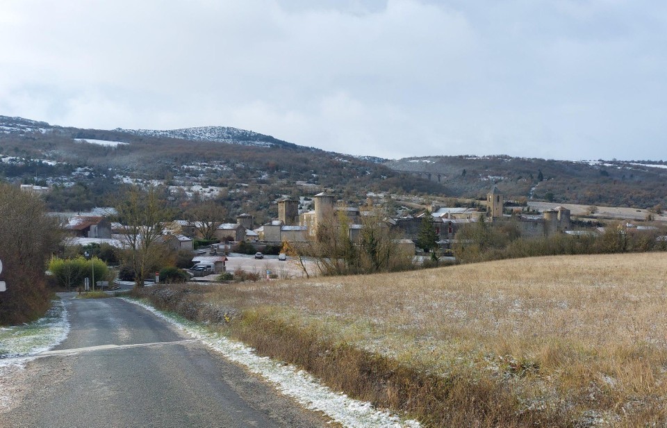 Frankreich - Banassac-Canilhac - Blick auf Sainte-Eulalie-de-Cernen