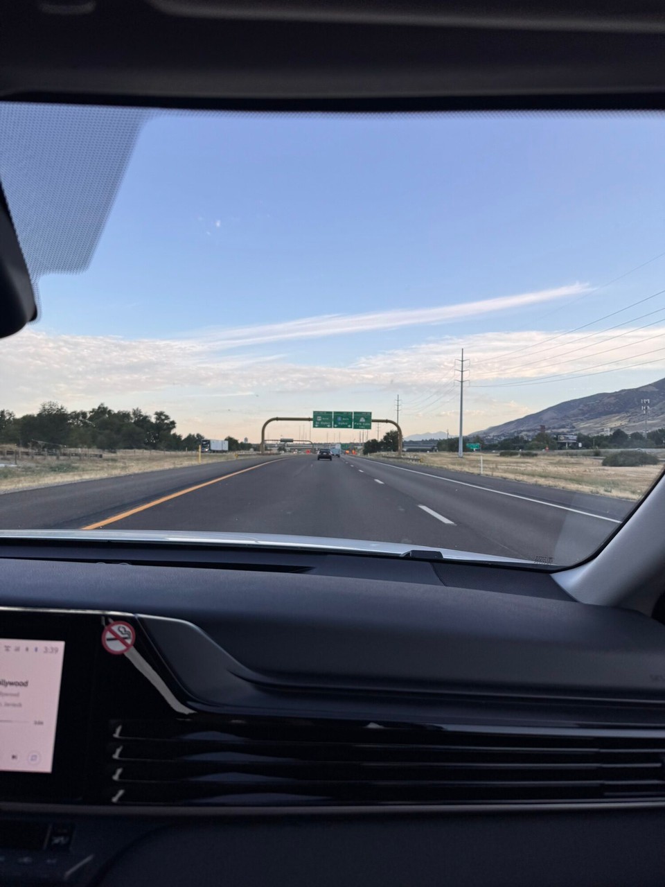 Vereinigte Staaten - Yellowstone National Park - Nachher simmer mit üsem Mietauto in Yellowstone gfahre. 
