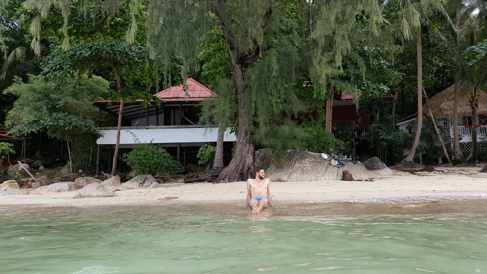 Thailand - Ko Pha-ngan - Jetzt kann Marius auch ein wenig Farbe bekommen.