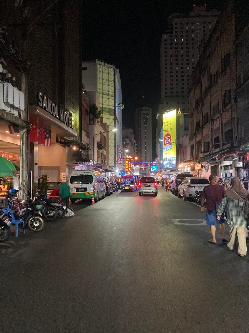 Thailand - Amphoe Hat Yai - Gemeinsam schauen wir uns noch das Nachtleben an