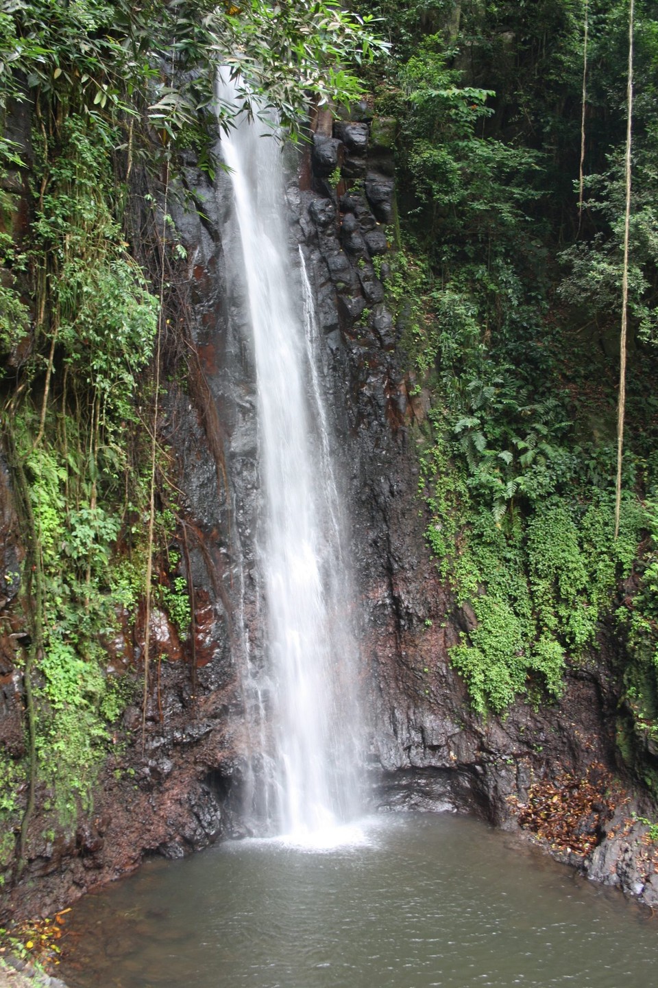 São Tomé und Príncipe - São Tomé - Wasserfall