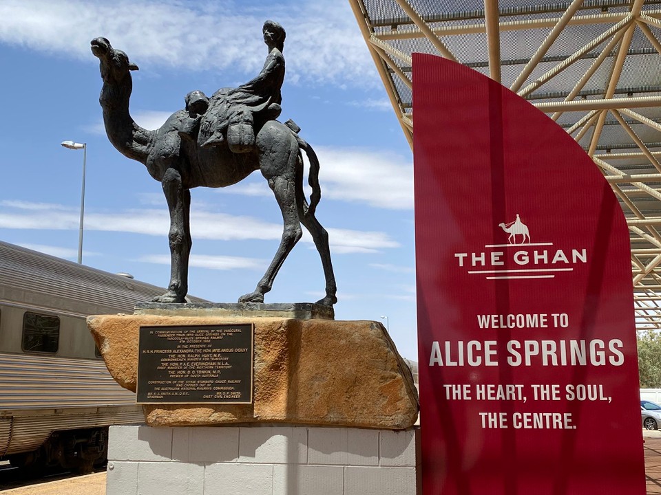 Australien - Alice Springs - nach 25-stündiger Fahrt Ankunft in Alice Springs

