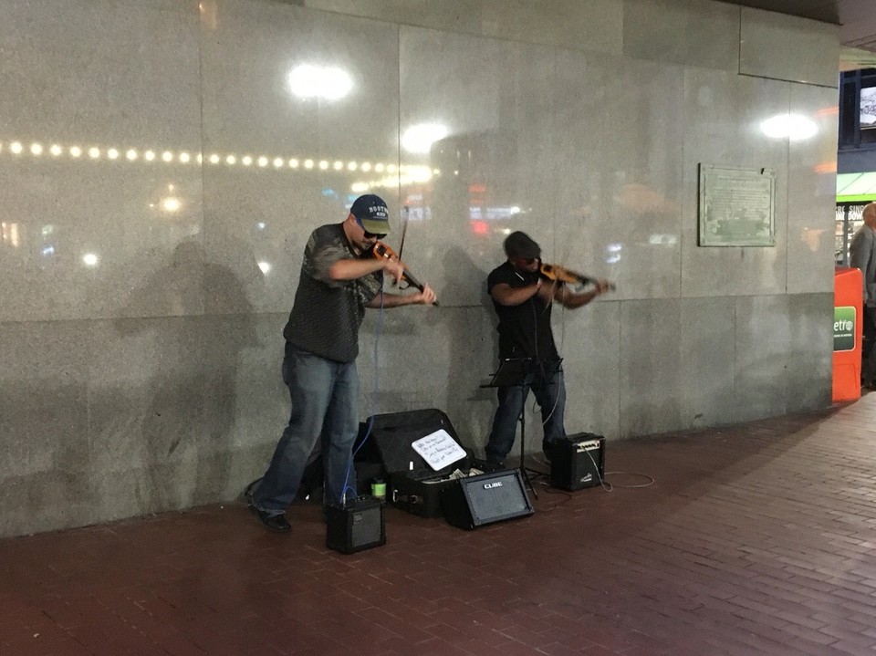  - Vereinigte Staaten, Boston - Und auch hier findet man talentierte Straßenmusiker