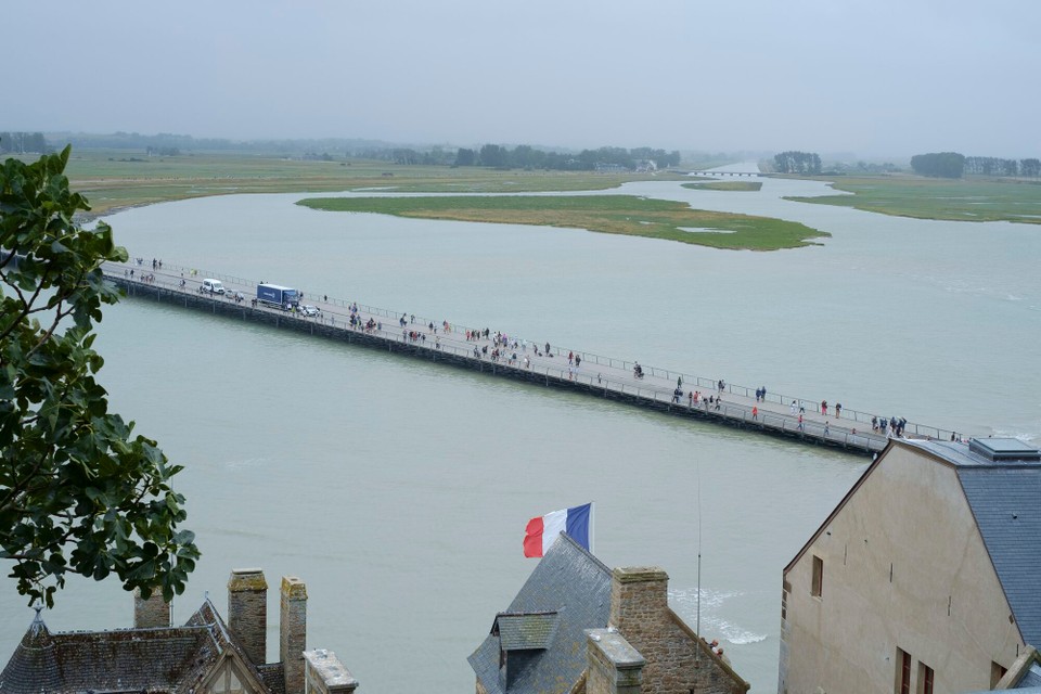 Frankreich - Le Mont-Saint-Michel - Seit 2015 gibt es eine Brücke statt eines Damms