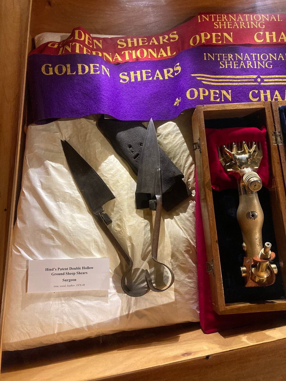 Neuseeland - Gisborne - Mal sehen wie mein Werkzeug eventuell beim Schafe schären mal aussehen wird 🤪 und ob ich da auch so abräume 😂