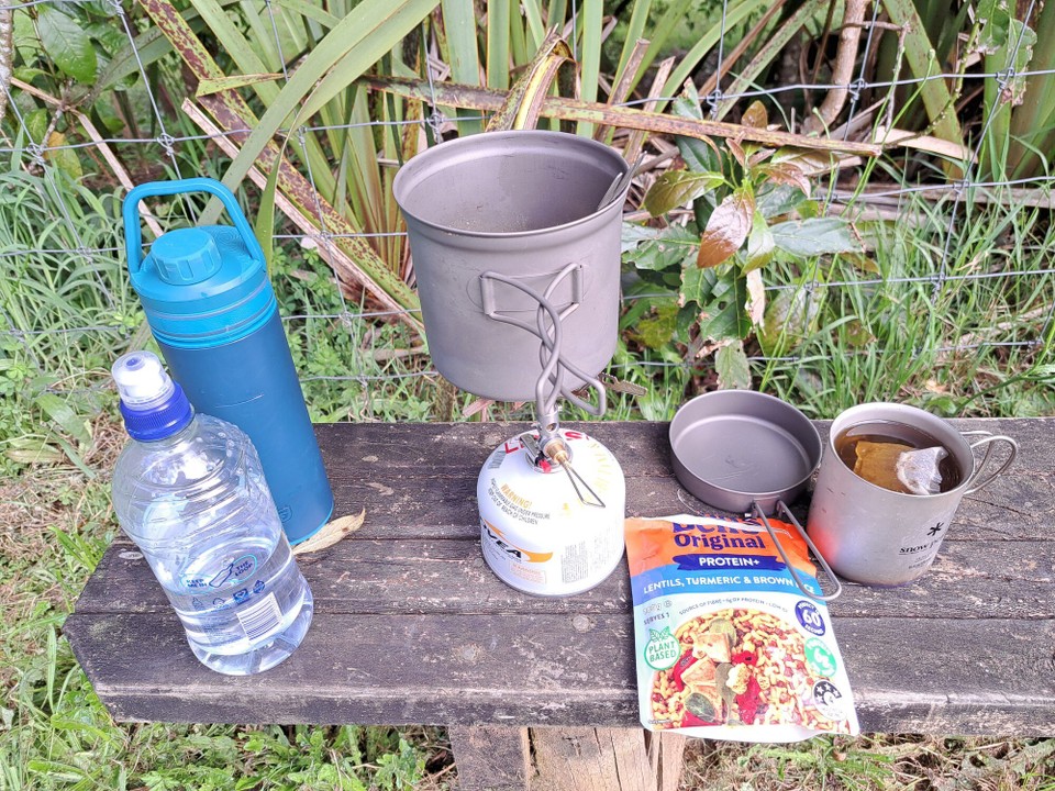 Neuseeland - Pirongia - Nachtessen zubereiten 