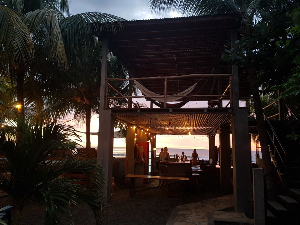 Nicaragua - El Tránsito - Free Spirit Hostel Barstimmung