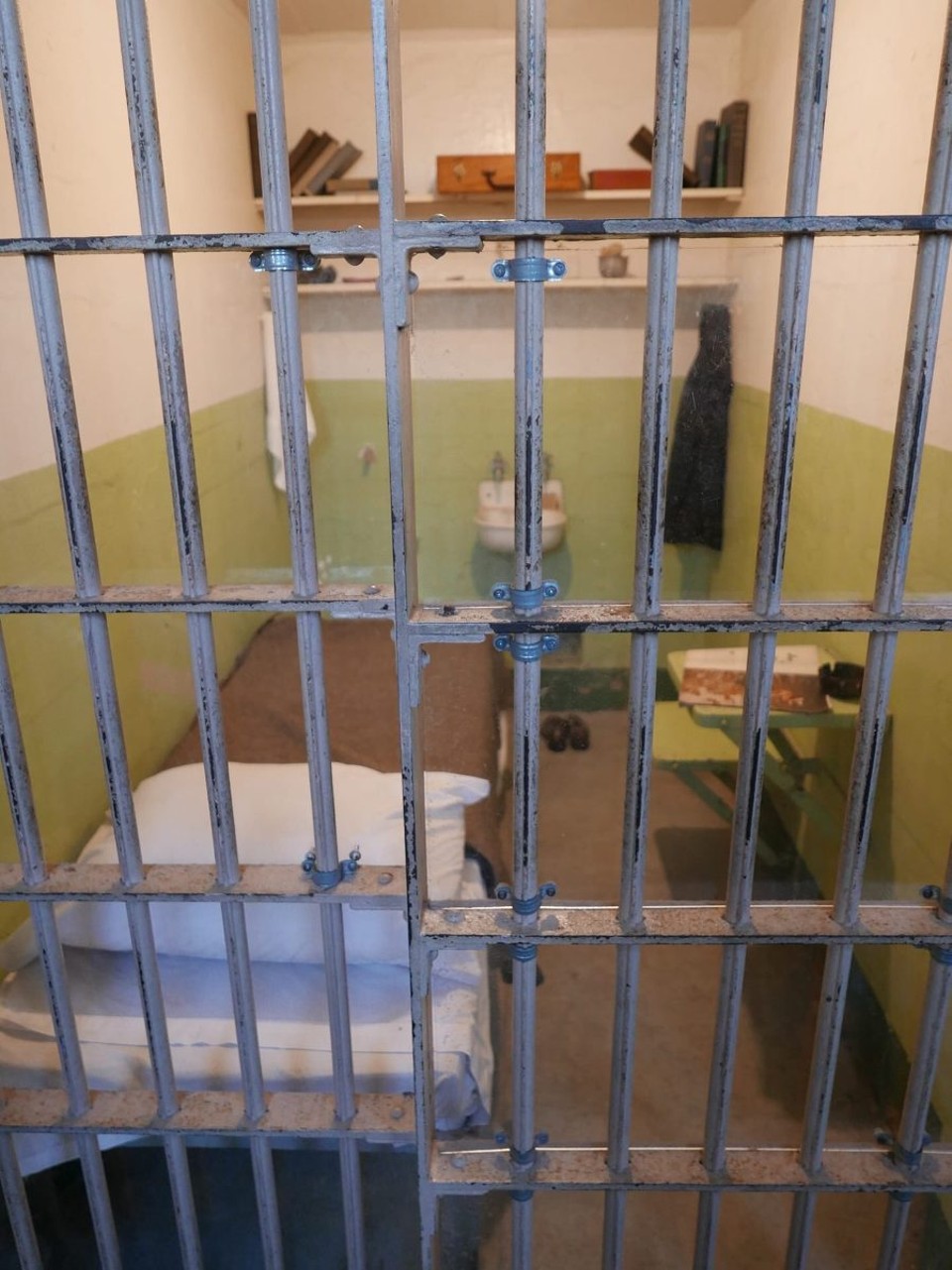 USA - San Francisco - Typische Gefängniszelle....