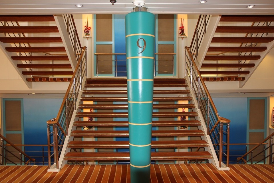  -  - Deck 9 Sport u. Schlemmern