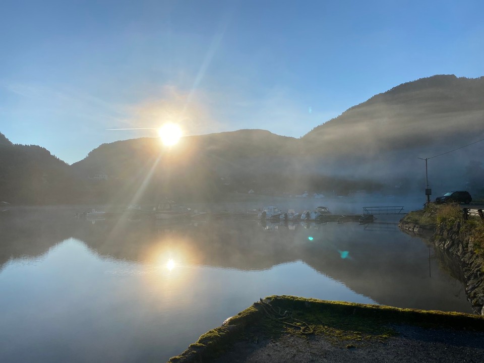 Norwegen - Eikelandsosen - 