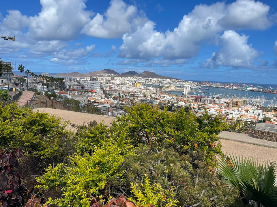 Spanien - Las Palmas de Gran Canaria - Überblick Vulkane und Neustadt