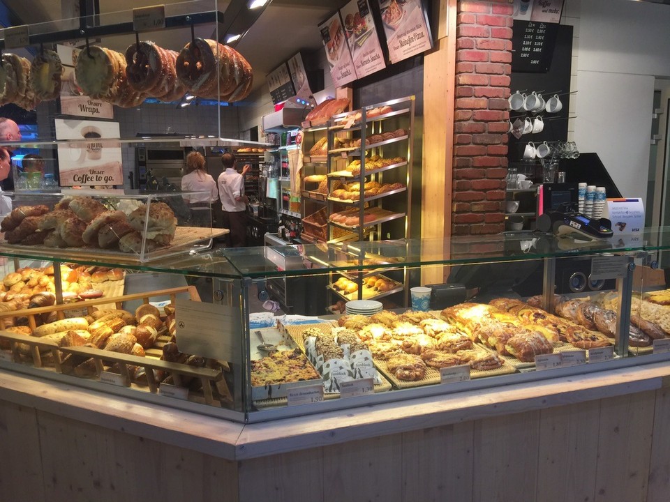 Germany - Endersbach - What to choose for breakfast?! Bremen Airport. 