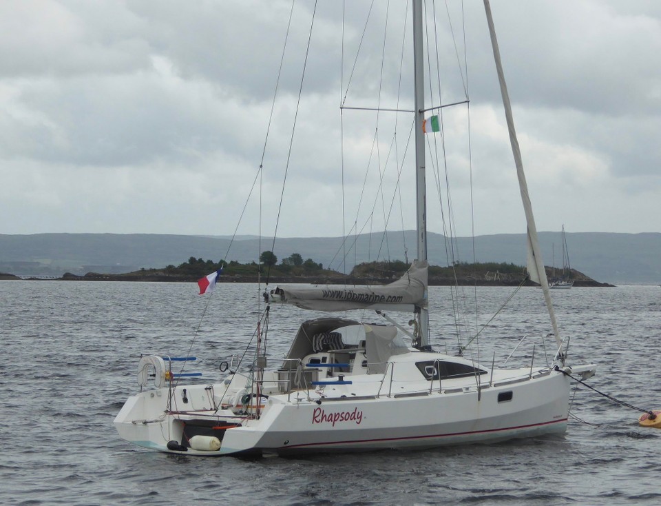 Ireland - Glengarriff - It wasn’t until we returned to Avalon that we saw it had hauled out on to our neighbouring yacht.