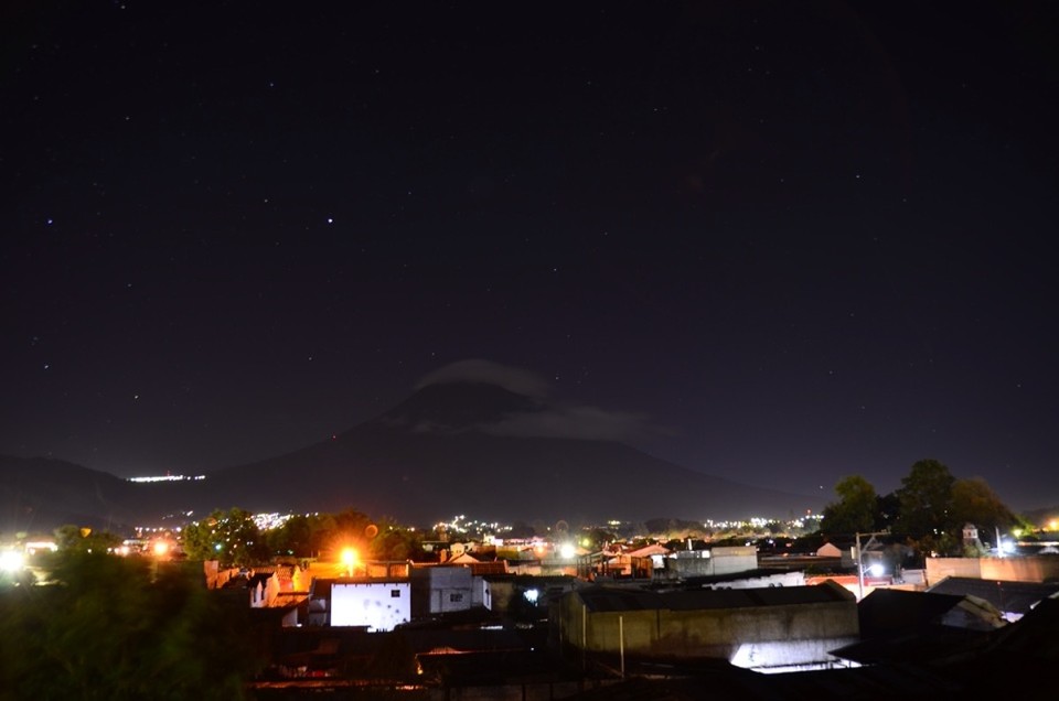 Guatemala - La Antigua Guatemala - Antigua bei Nacht.