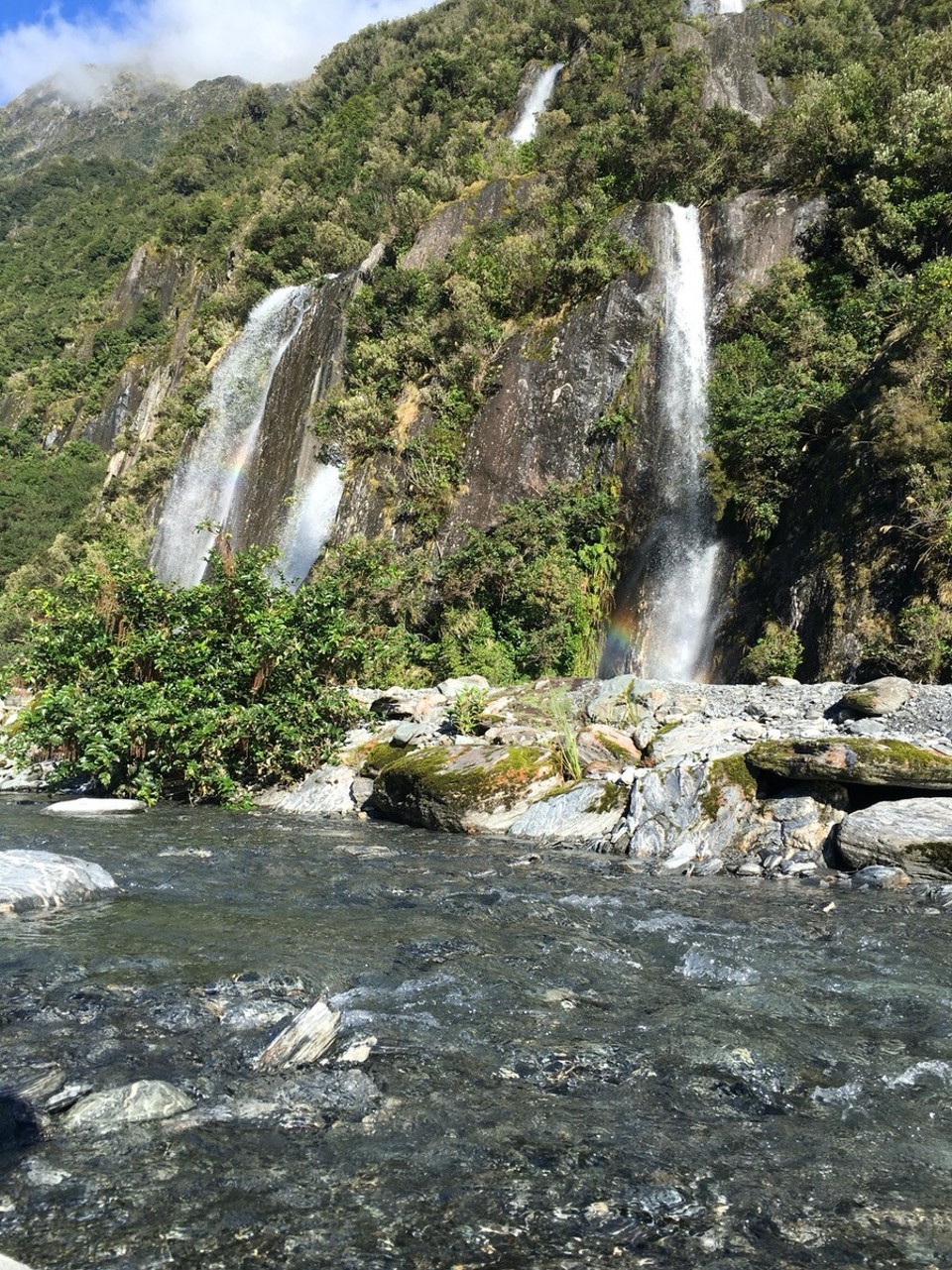 New Zealand - Franz Josef Glacier - Seht ihr den kleinen Regenbogen? 