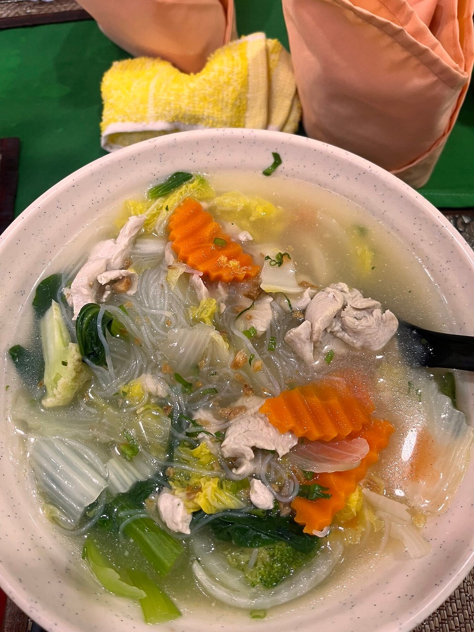 Cambodia - Siem Reap - Chicken noodle soup for brekkie 
