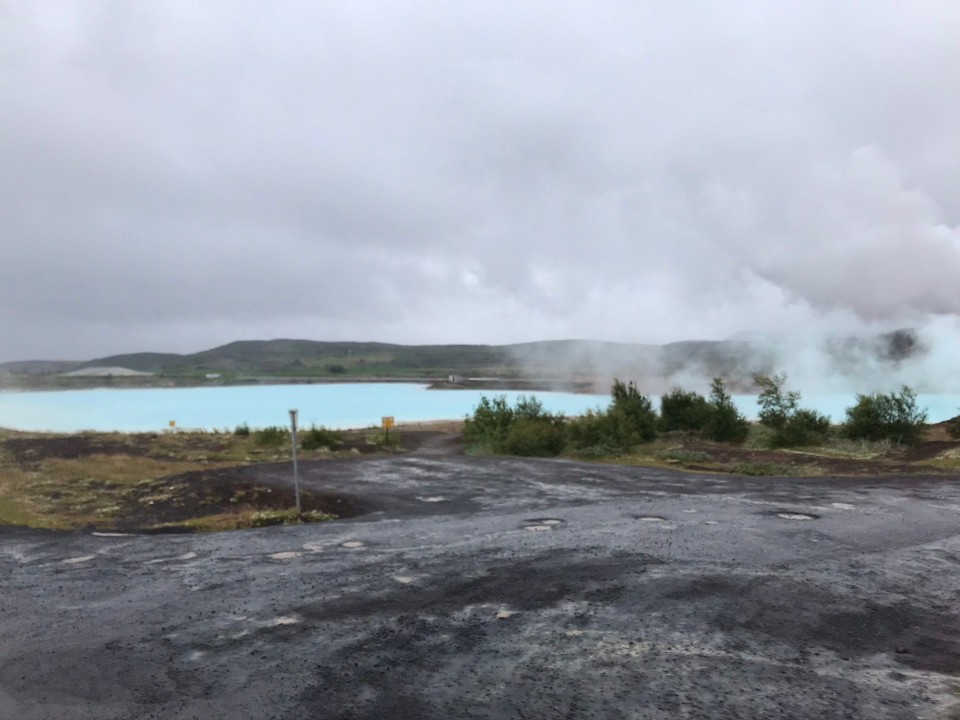 Island - Skútustaðahreppur - Aber es sieht schon Hammer aus mit dem tollen blau und dem ganzen Dampf...