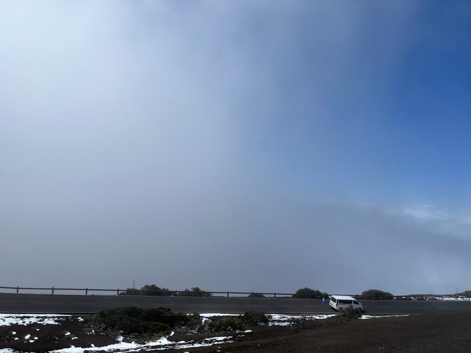 Spanien - La Orotava - Eine Minute später sind die Wolken gestiegen, und man sieht den Teide nicht mehr.
