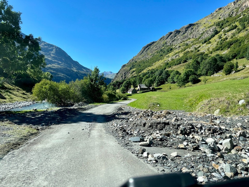 Frankreich - Cauterets - Hochwasserschäden Richtung Cirque de Tourmouse
