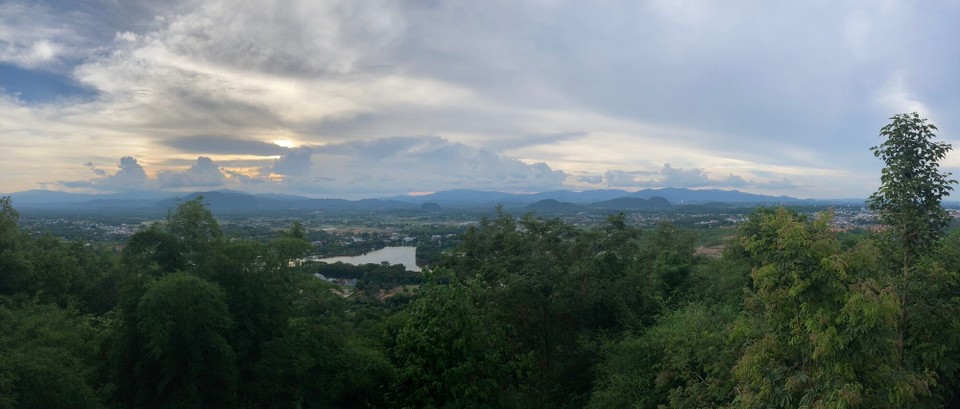 Thailand - Chiang Rai - Ausblick vom Wat Doi Khao Khwai (520m)