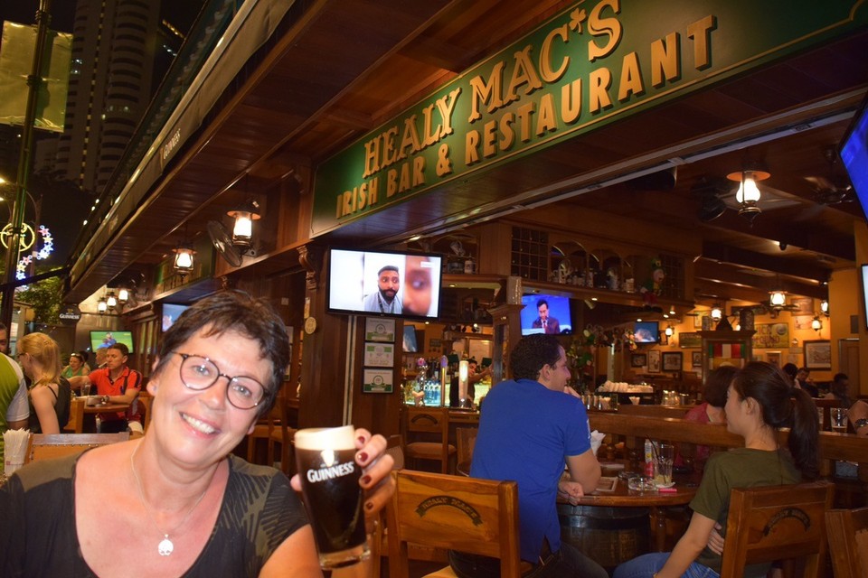 Malaysia - Kuala Lumpur - Extra für Ini & Georg, Irish Pub ist immer gut.
In diesem Sinn, allen eine Gute Nacht.
