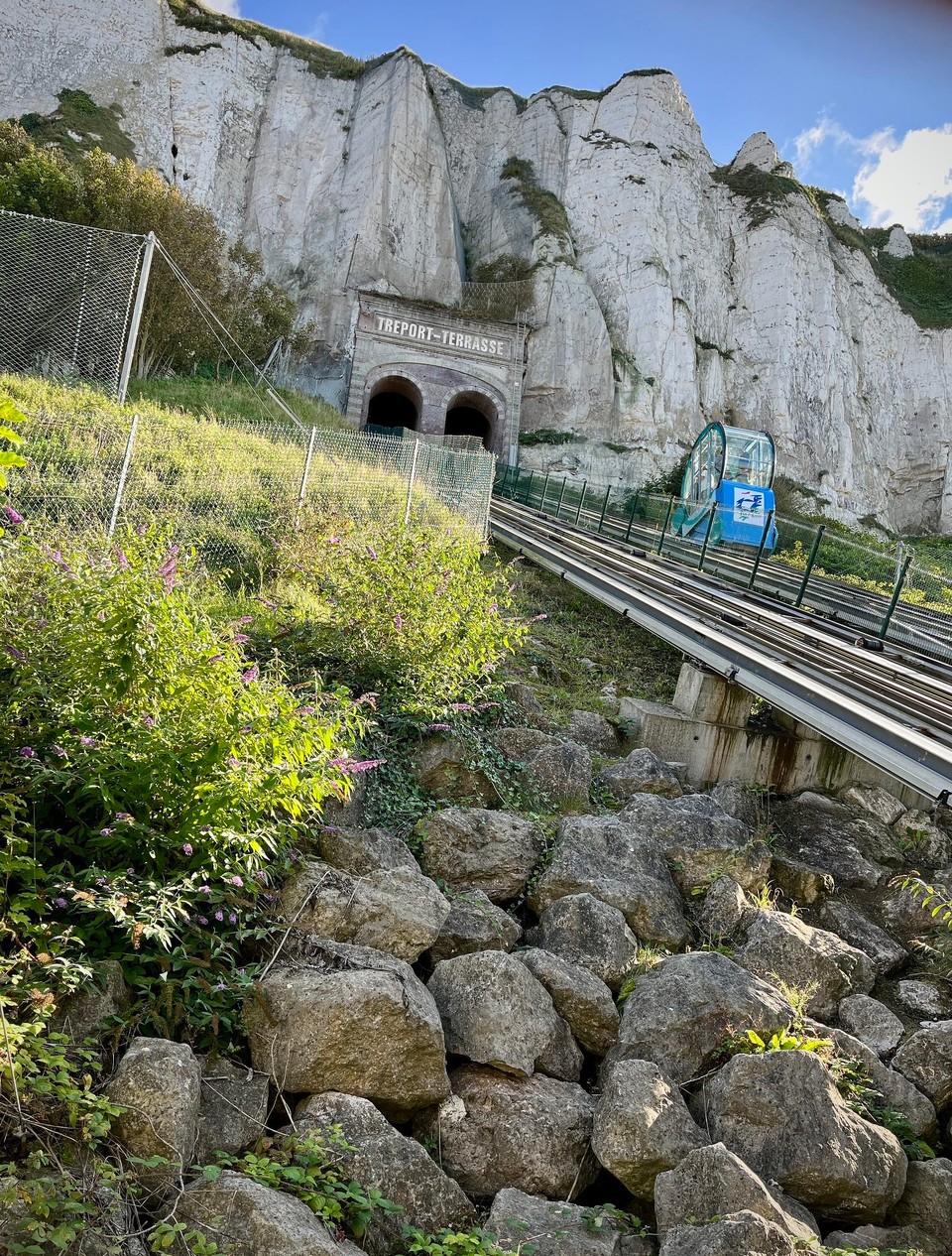 Frankreich - Le Tréport - Standseilbahn in Le Tréport zum Aussichtspunkt über die Stadt und die Küste
