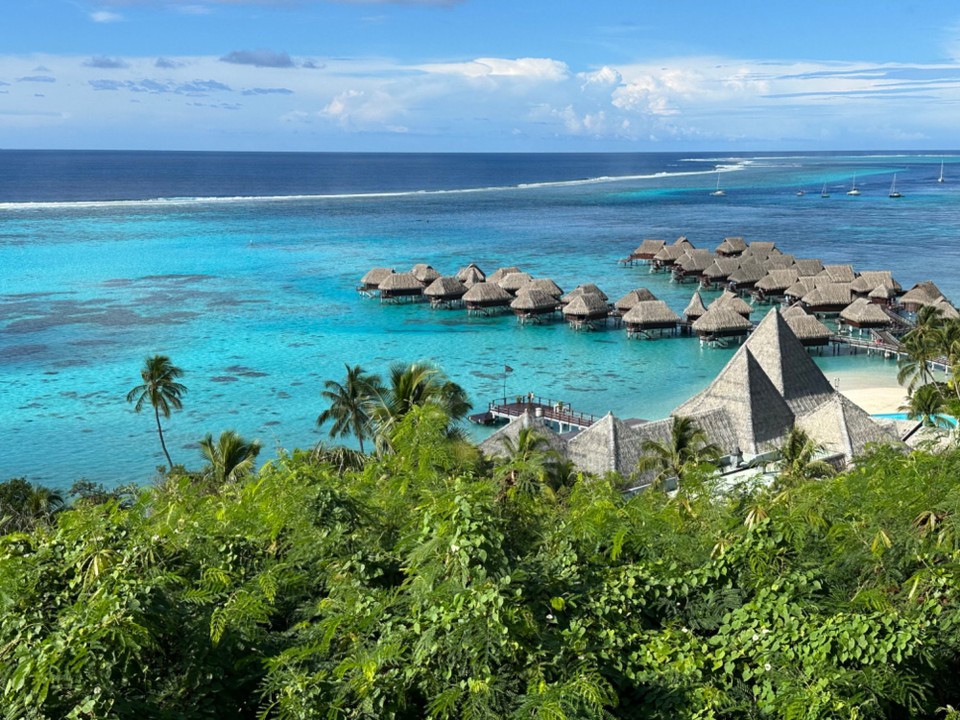 Französisch-Polynesien - Moorea-Maiao - … in solch einfacheren Unterkünften muss man hier hausen