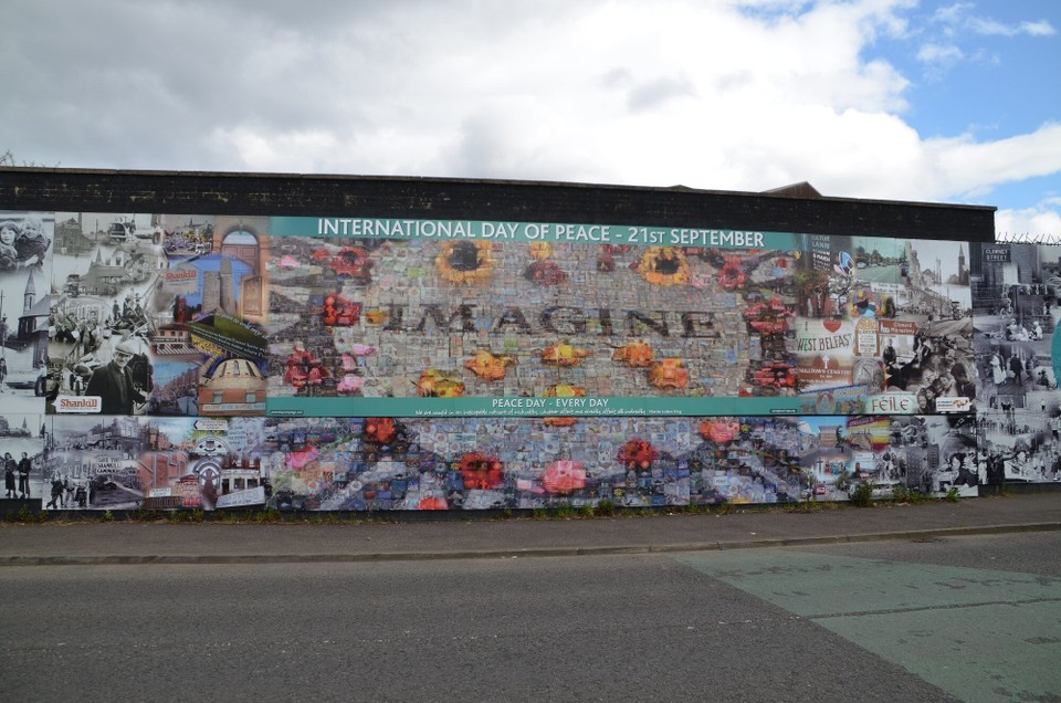 Vereinigtes Königreich - Belfast - Solidarity Wall an der Northumberland Street