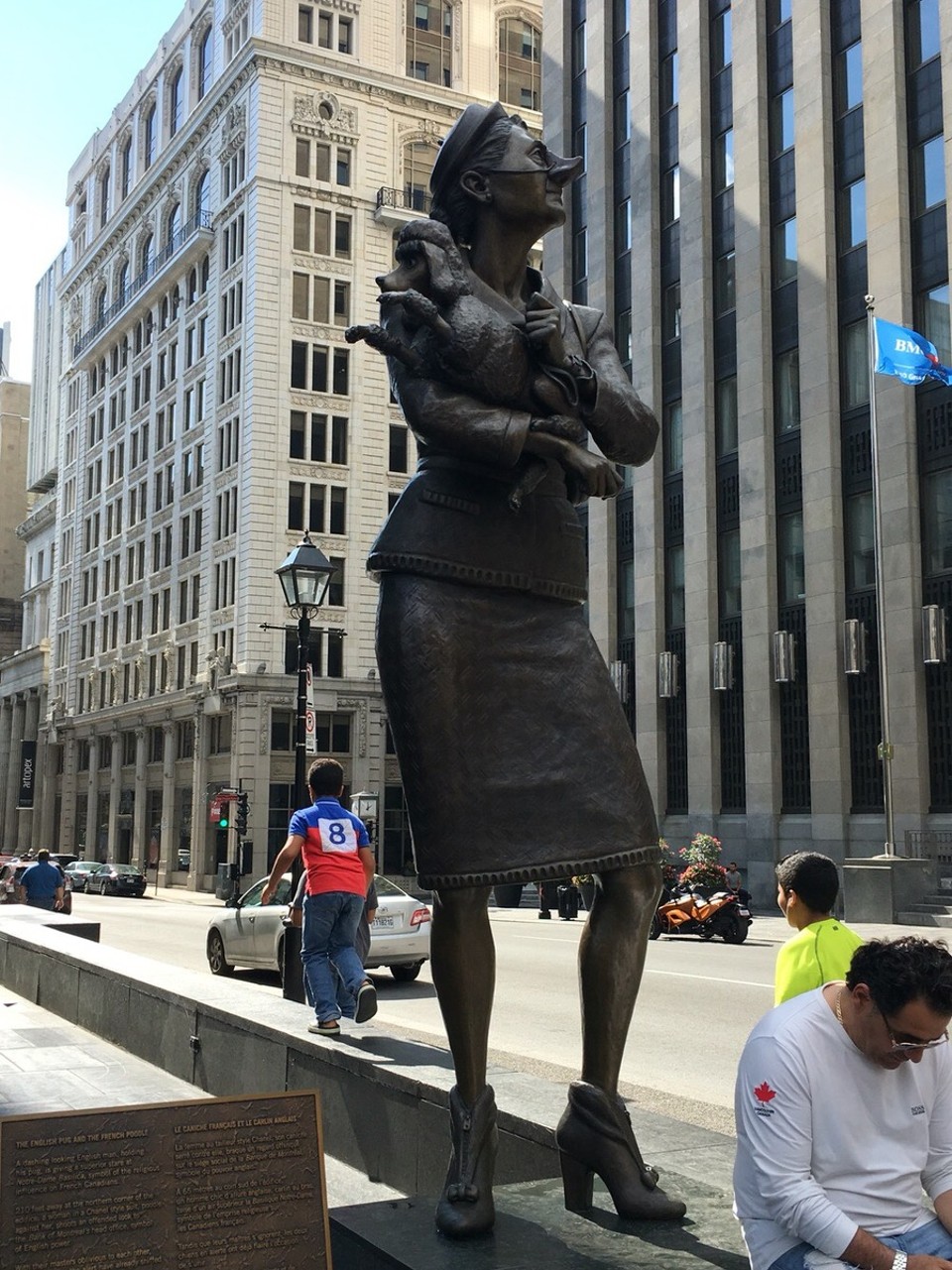 Kanada - Montréal - Ich weiß auch nicht, aber so stell ich mir eine Mischung aus einer Französin und einer Engländerin vor, was sagt ihr dazu? 