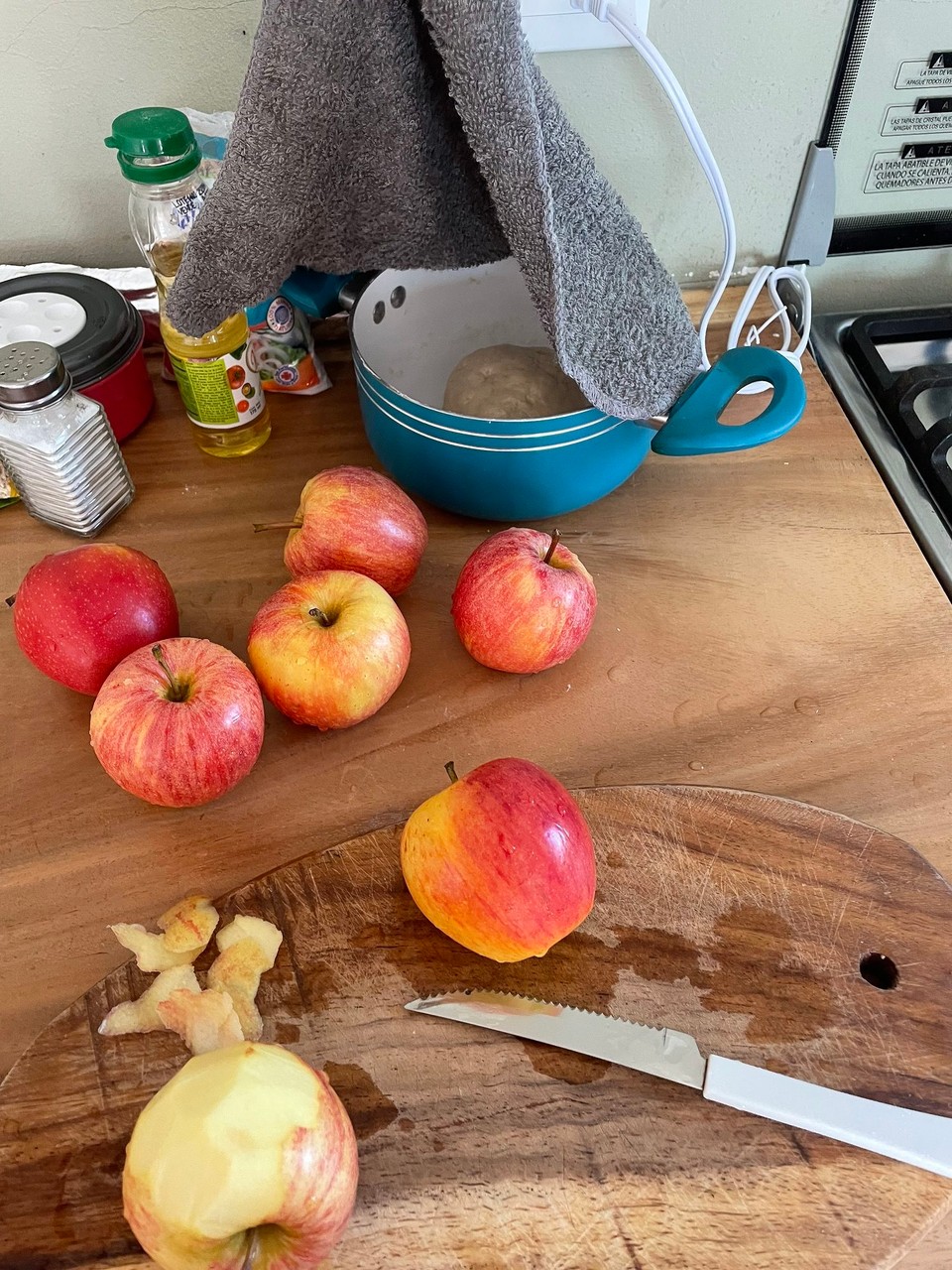 Nicaragua - Nagarote - Damit ein bisschen Weihnachtsstimmung aufkommt gibt es einen Apfelstrudel 🍎 