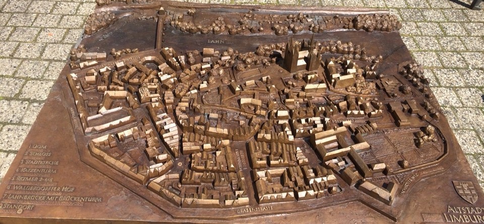 Deutschland - Limburg an der Lahn - Die Limburger Altstadt im Miniatur-Format gibt einen raschen Überblick über Limburg und seine Sehenswürdigkeiten. Zu sehen auf der Plötze.