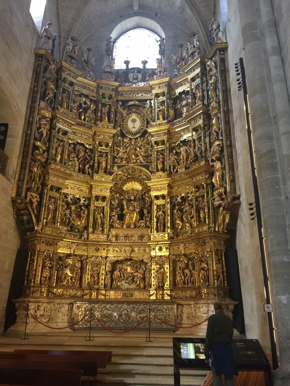  - Spain, Santo Domingo de la Calzada - Santo Domingo de la Calzada Cathedral gold alter piece. 1158. 