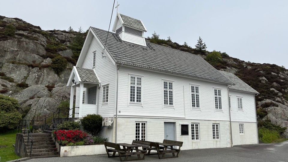 Norwegen - Svortland - Nette kleine Kirche 