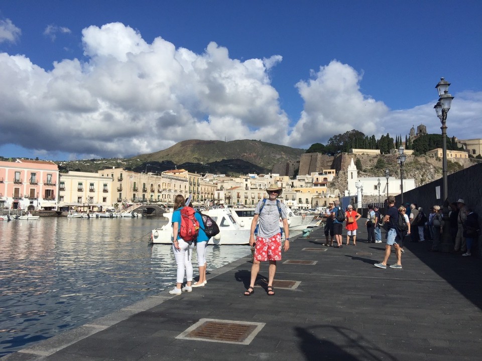  - Italy, Lipari - Waiting for our cruise boat