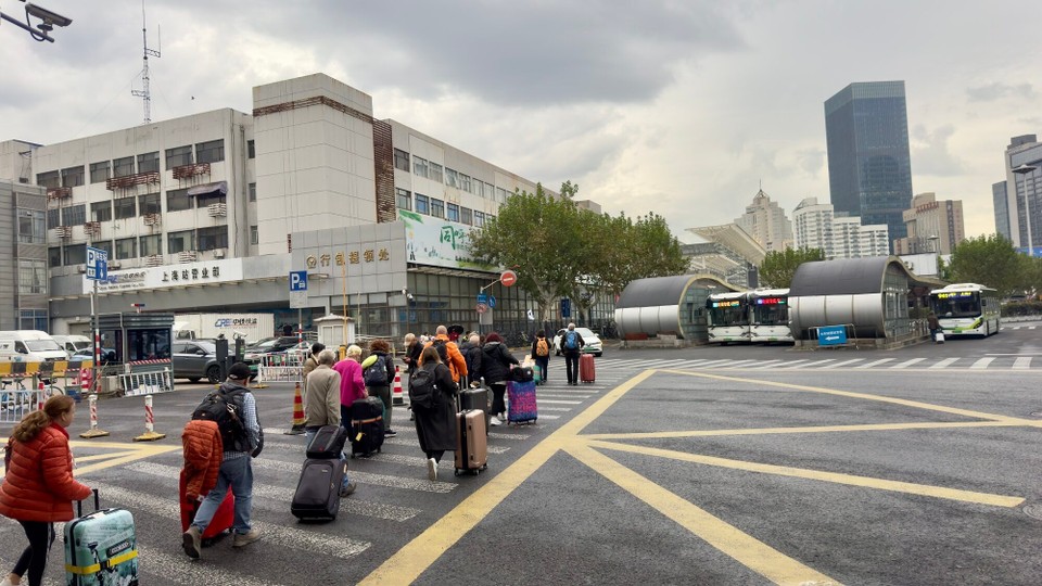 China - Yichang - Zum Zug